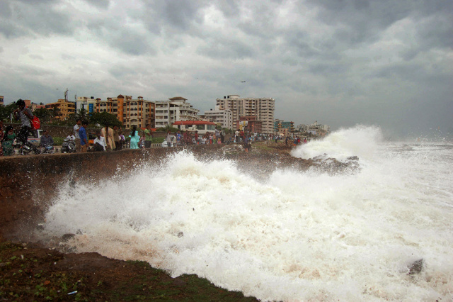 Schwerer Zyklon trifft Indien