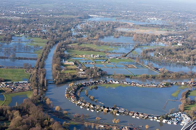 Flüsse in England steigen weiter