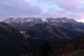 Farbenfroher Morgen in den Alpen